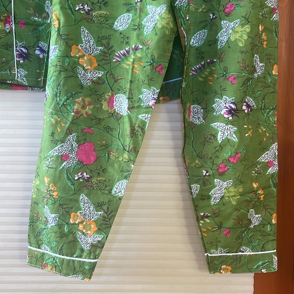 NWOT handmade green floral print button down long sleeve collared PJ pants set - Picture 8 of 15